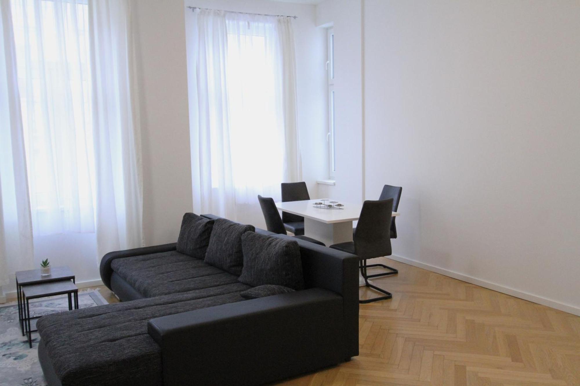 Home Sweet Home - Vienna Central Luaran gambar